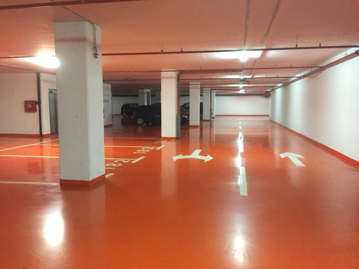 Nova Galerija Studio App Bella,Lara,Katy - Parking In Garage Zagreb Buitenkant foto